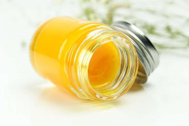 2 Ingredient Easy Beeswax Salve Recipe: Top Benefits and Step-By