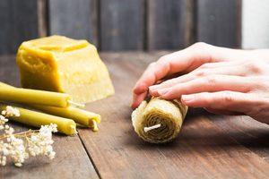 How to make rolled beeswax candles